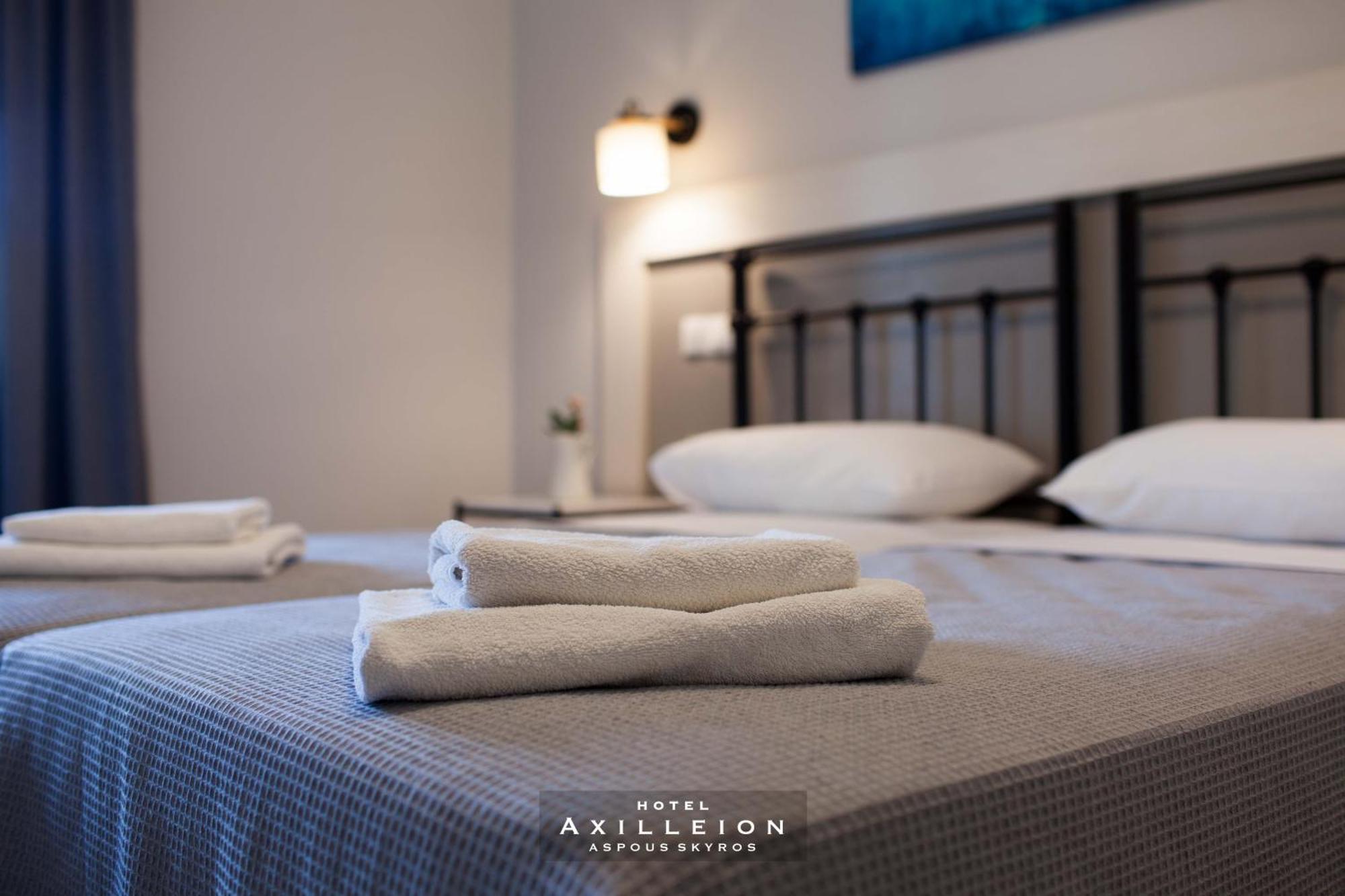 Achilleion Hotel Скірос Екстер'єр фото
