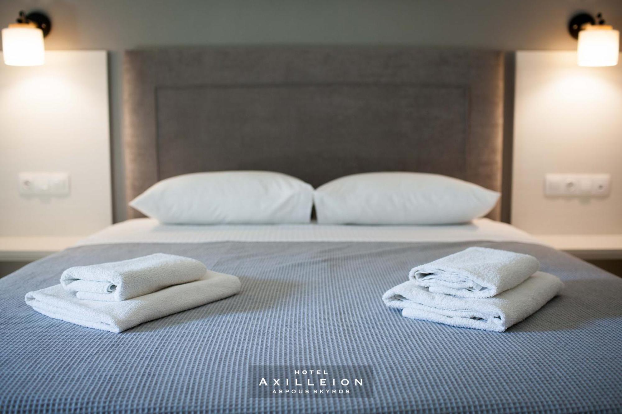 Achilleion Hotel Скірос Екстер'єр фото