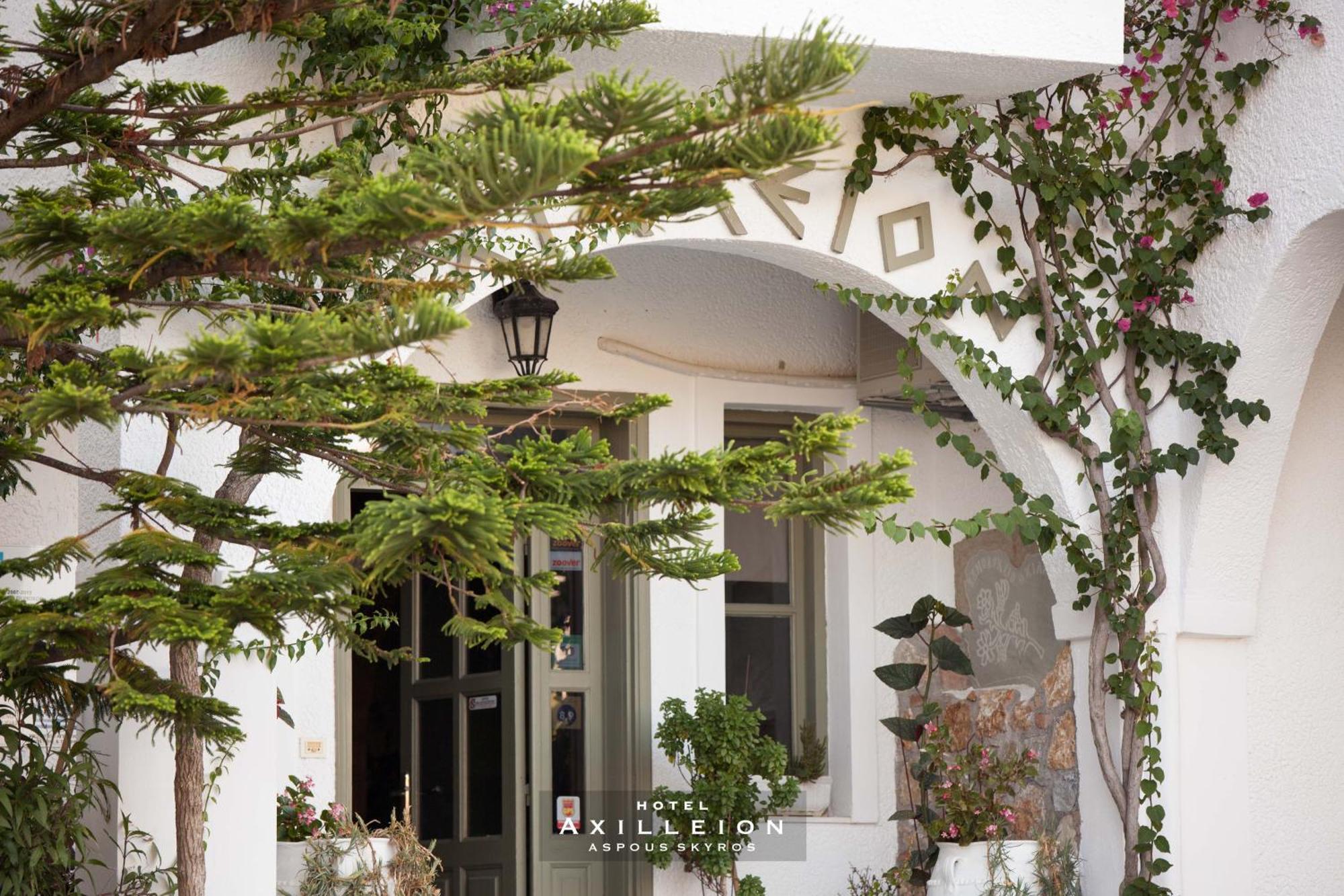 Achilleion Hotel Скірос Екстер'єр фото